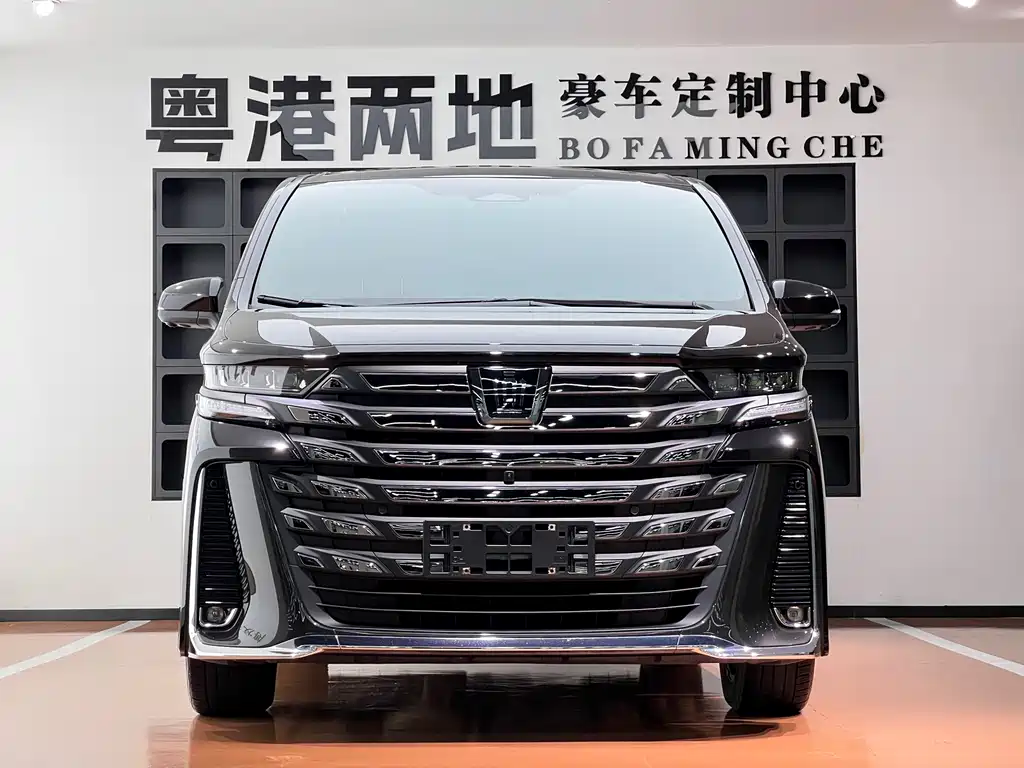 Toyota Vellfire 2024 — фото 2