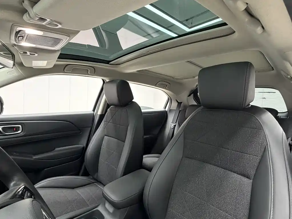 Honda Vezel 2023 — фото 14