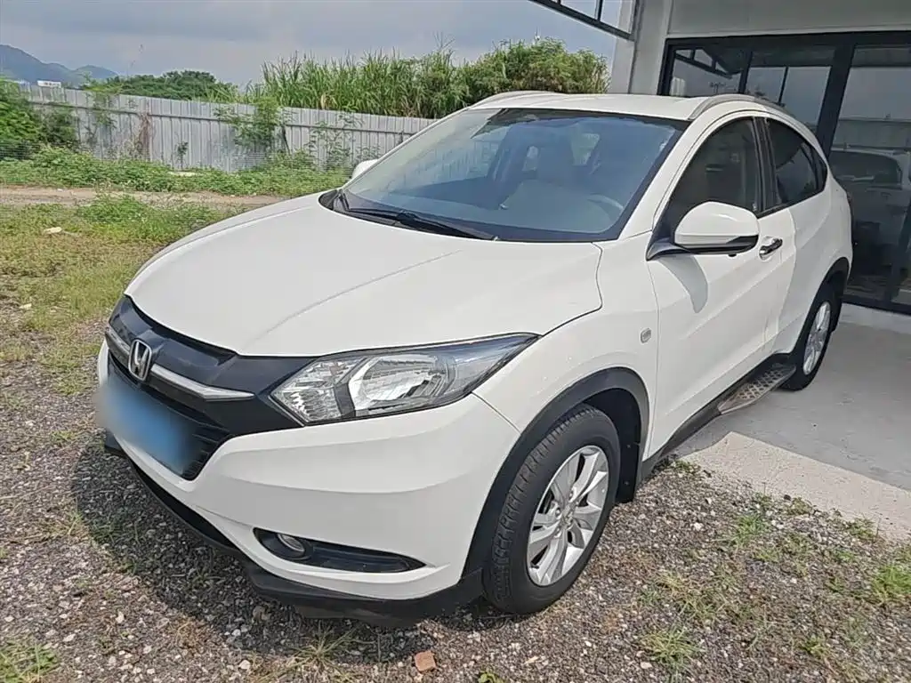 Honda Vezel 2016