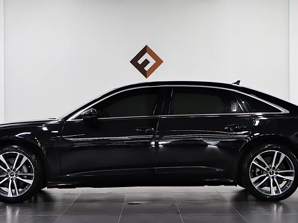 Audi A6L 2022 — фото 7