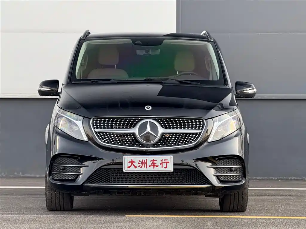 Mercedes-Benz V-Class 2023 — фото 2