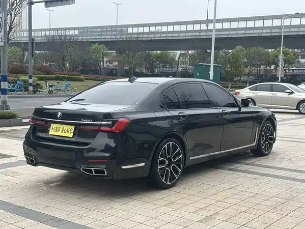 BMW 7 Series 2010