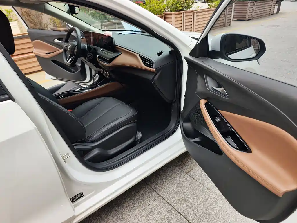 Buick Verano 2022 — фото 11