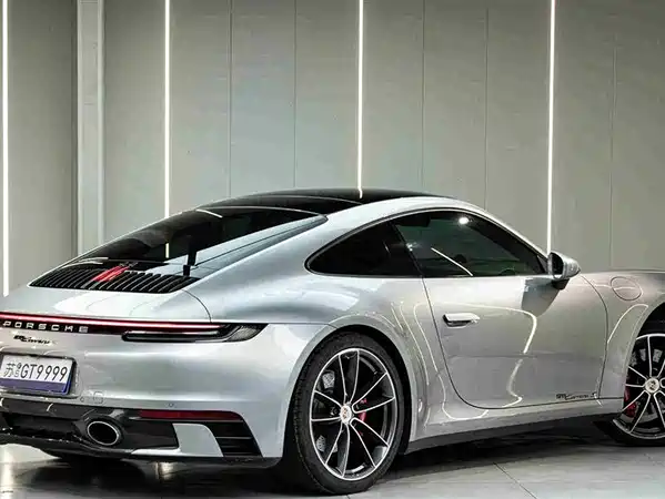 Porsche 911 2022