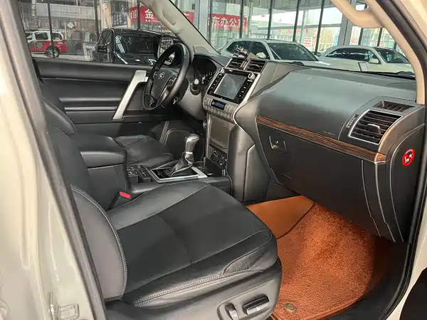 Toyota Prado 2019