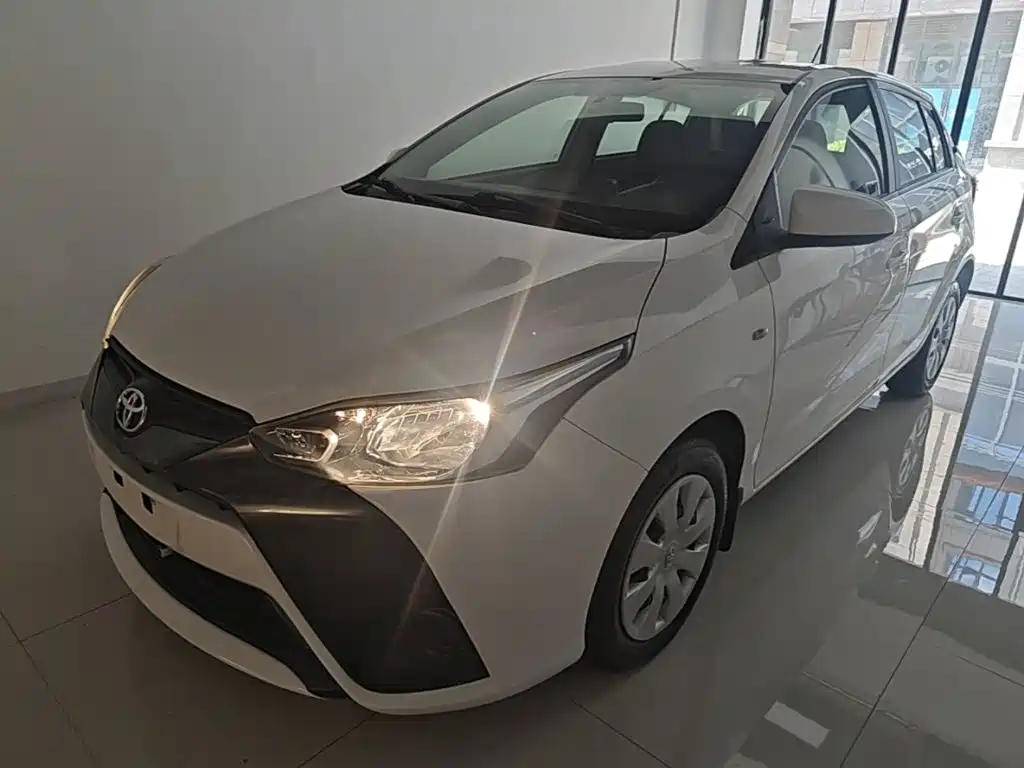 Toyota Yaris L 2017