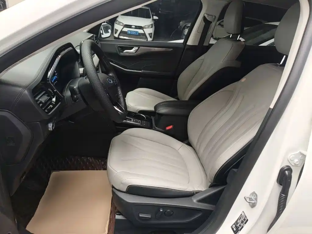 Ford Edge 2021 — фото 15
