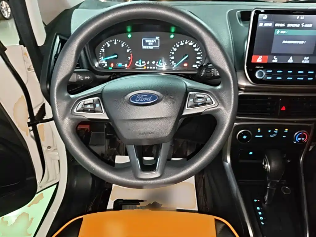 Ford EcoSport 2018 — фото 11