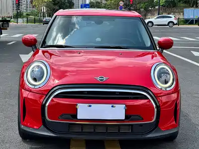 MINI MINI 2023