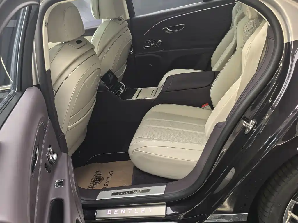 Bentley Flying Spur — фото 7