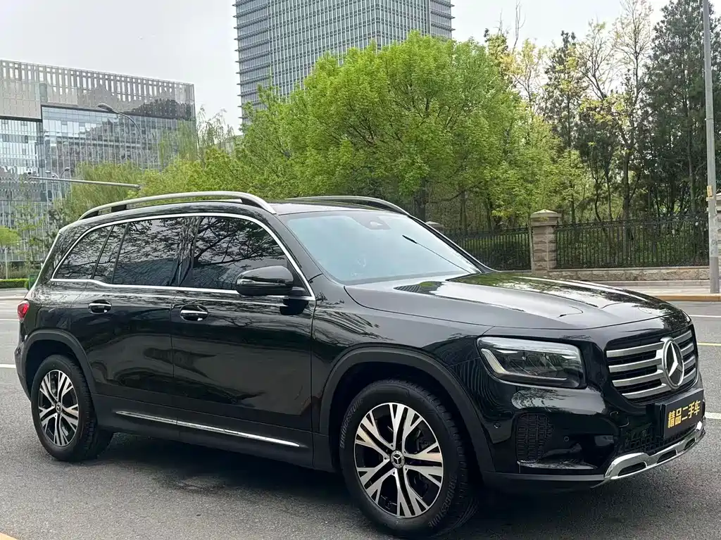 Mercedes-Benz GLB 2025 — фото 2