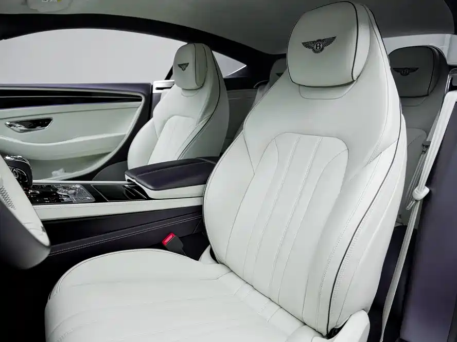 Bentley Continental 2021 — фото 11