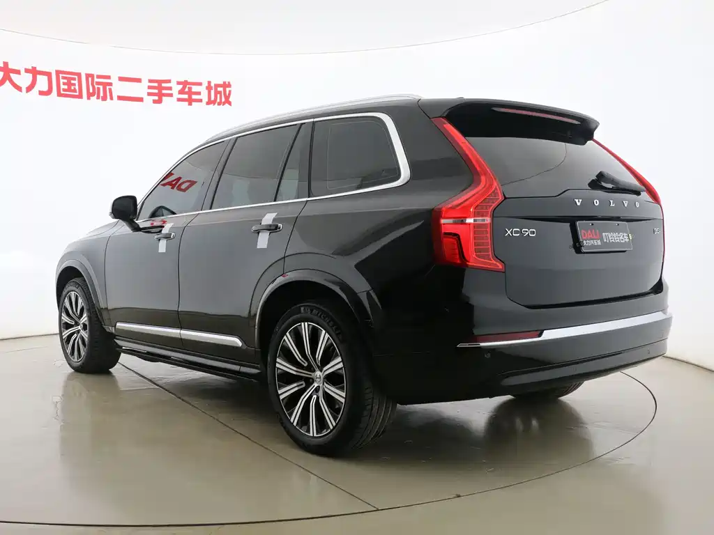 Volvo XC90 2023 — фото 14