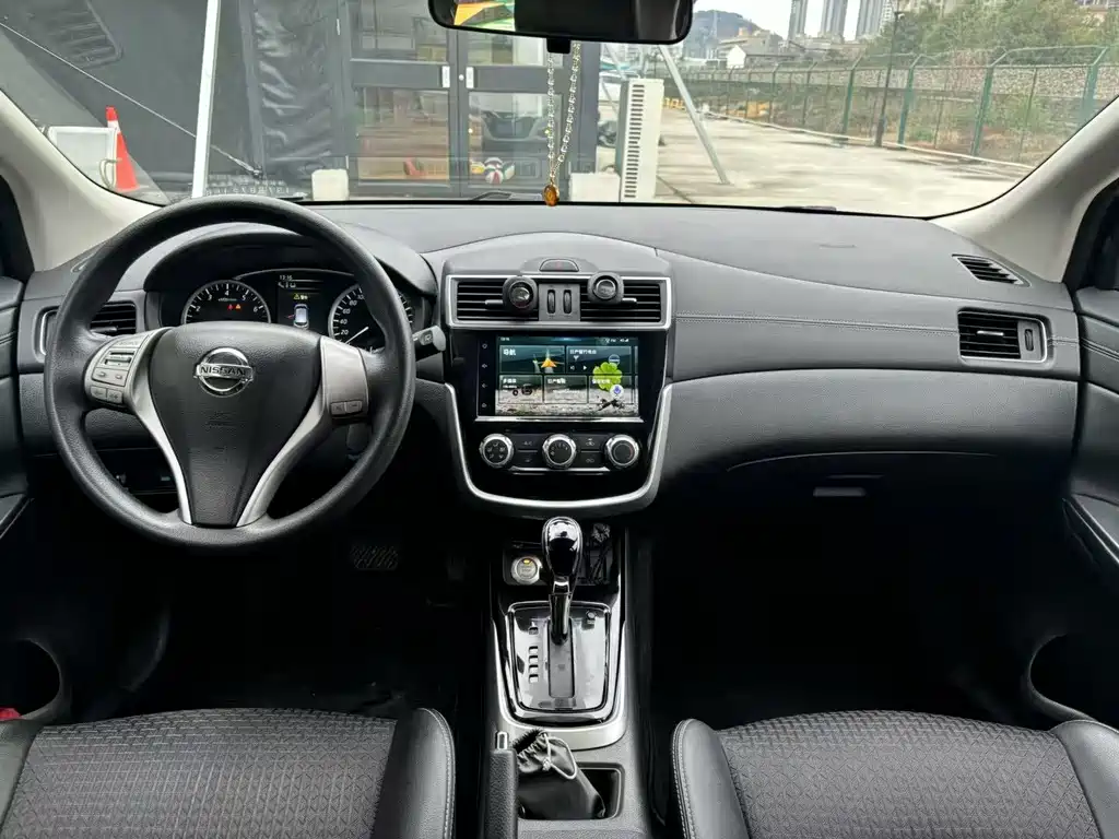 Nissan Tiida 2020