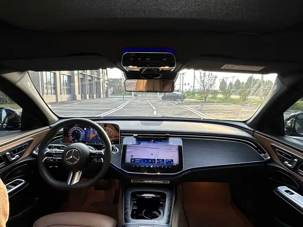 Mercedes-Benz E-Class 2024