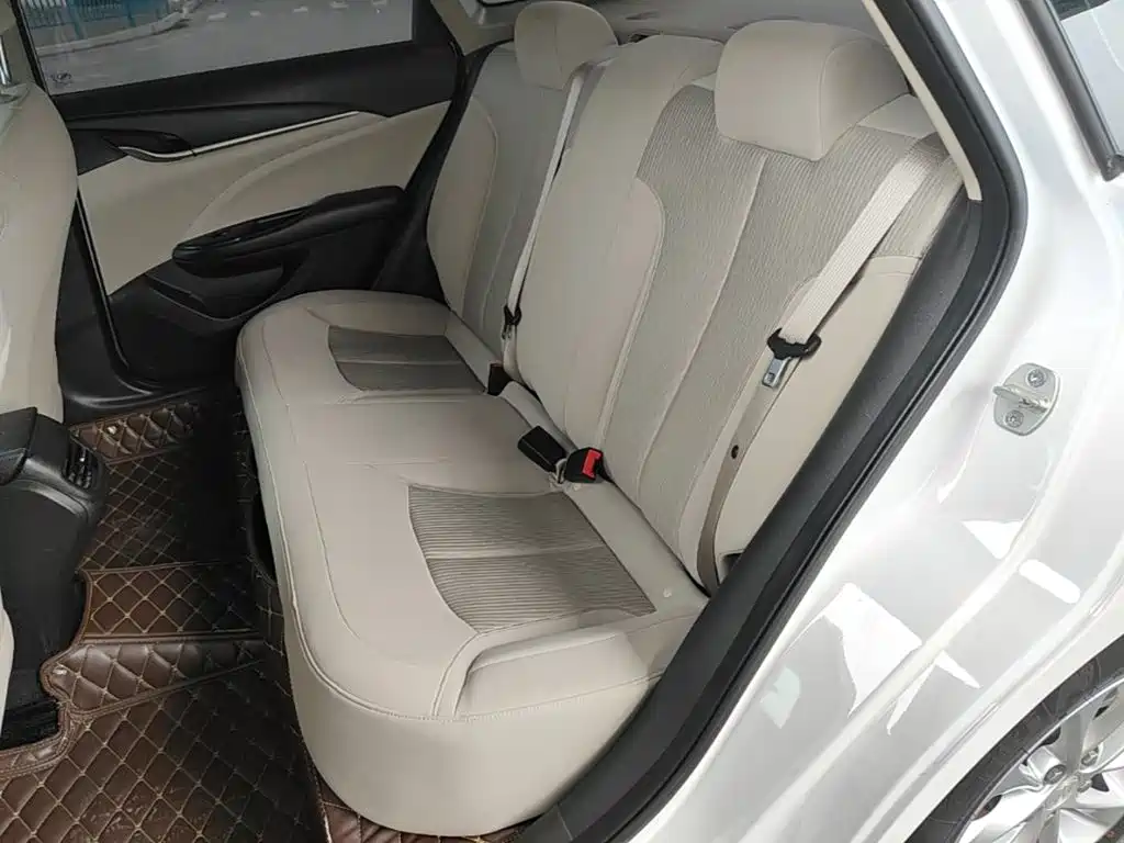 Buick Excelle 2020 — фото 17