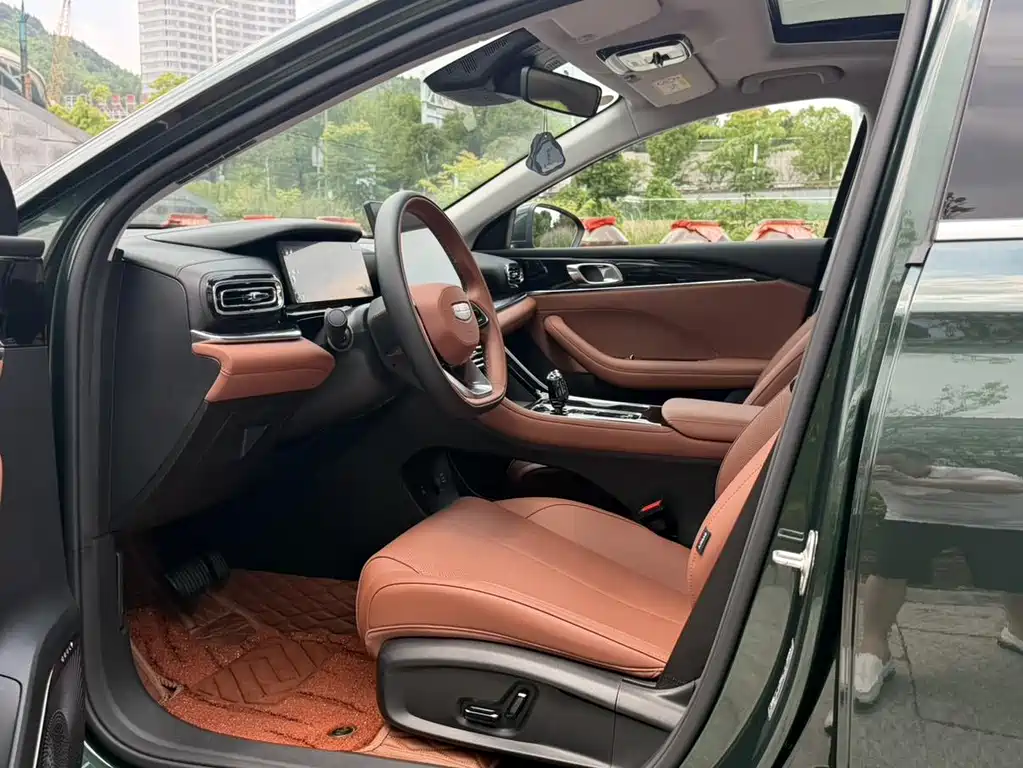 Geely Emgrand 2026