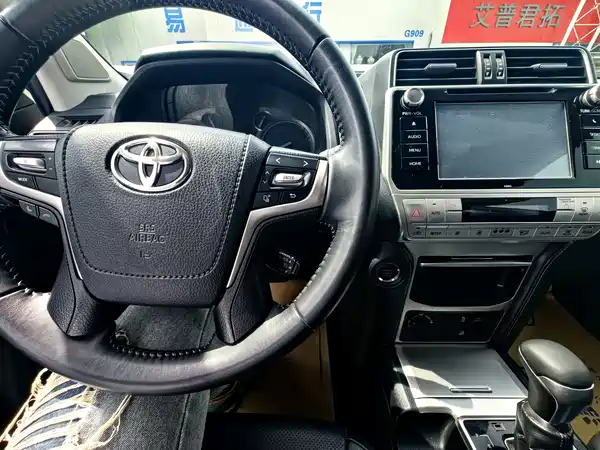 Toyota Prado 2019