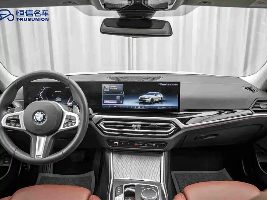 BMW 3 Series 2024 — фото 13