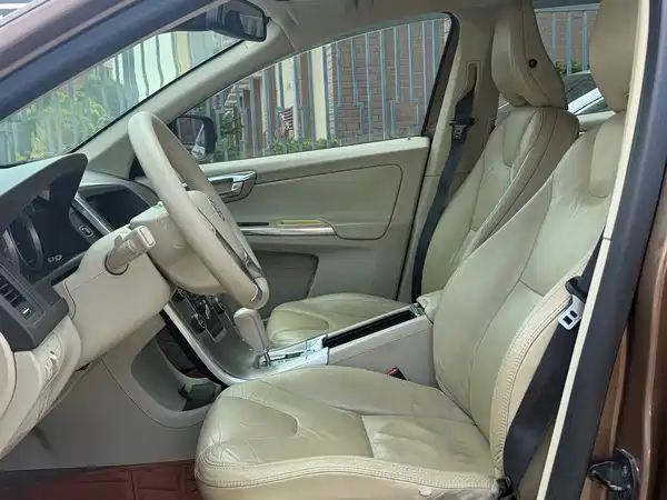 Volvo XC60 2012