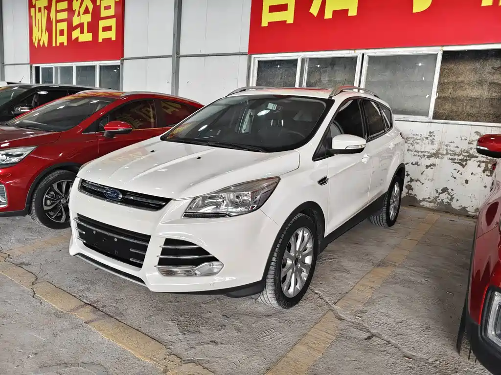 Ford Kuga 2016 — фото 1