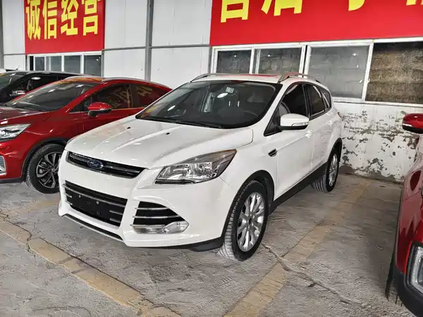 Ford Kuga 2016