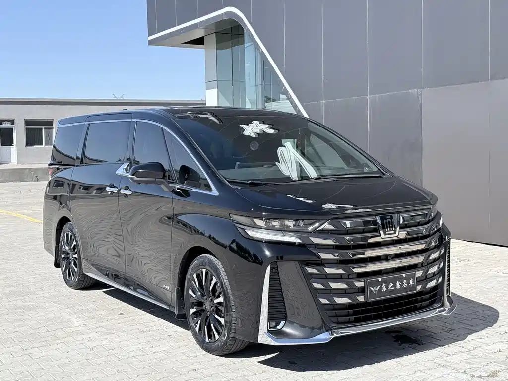 Toyota Vellfire 2024