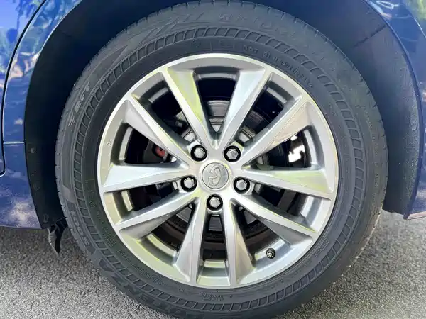 Infiniti Q50L 2016