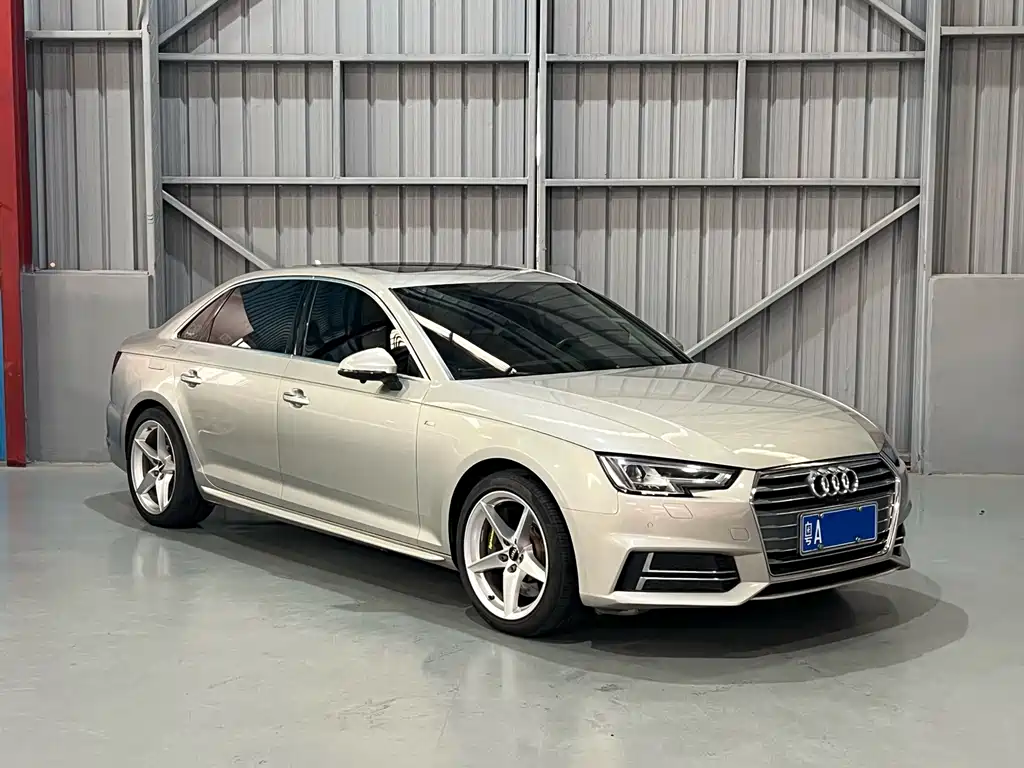 Audi A4L 2018 — фото 3