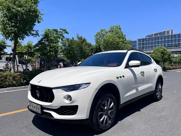 Maserati Levante 2022