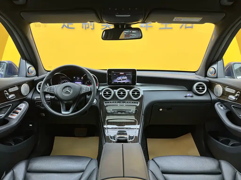 Mercedes-Benz GLC 2019 — фото 15