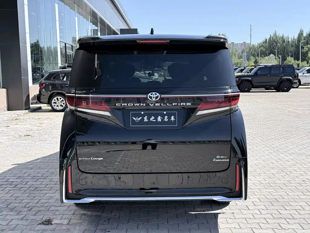 Toyota Vellfire 2024