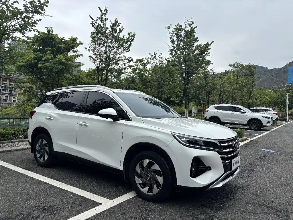 GAC Motor Trumpchi GS4 2021 — фото 3