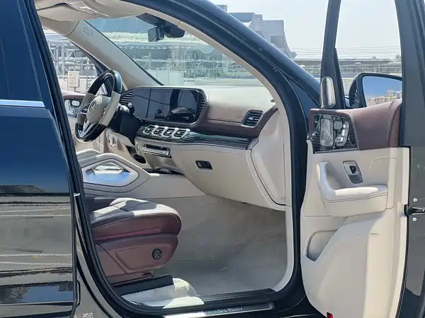 Mercedes-Benz GLS 2023