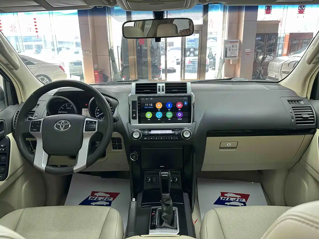Toyota Prado 2017 — фото 9