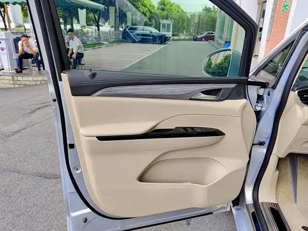 Buick GL8 New Energy 2026