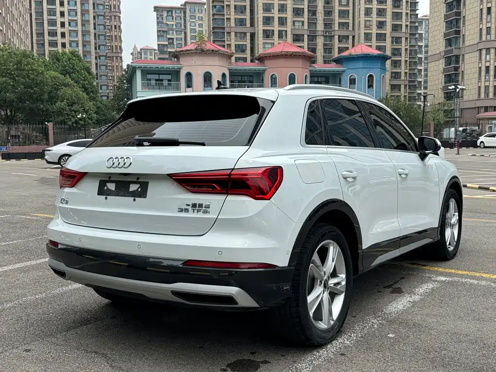 Audi Q3 2022 — фото 17