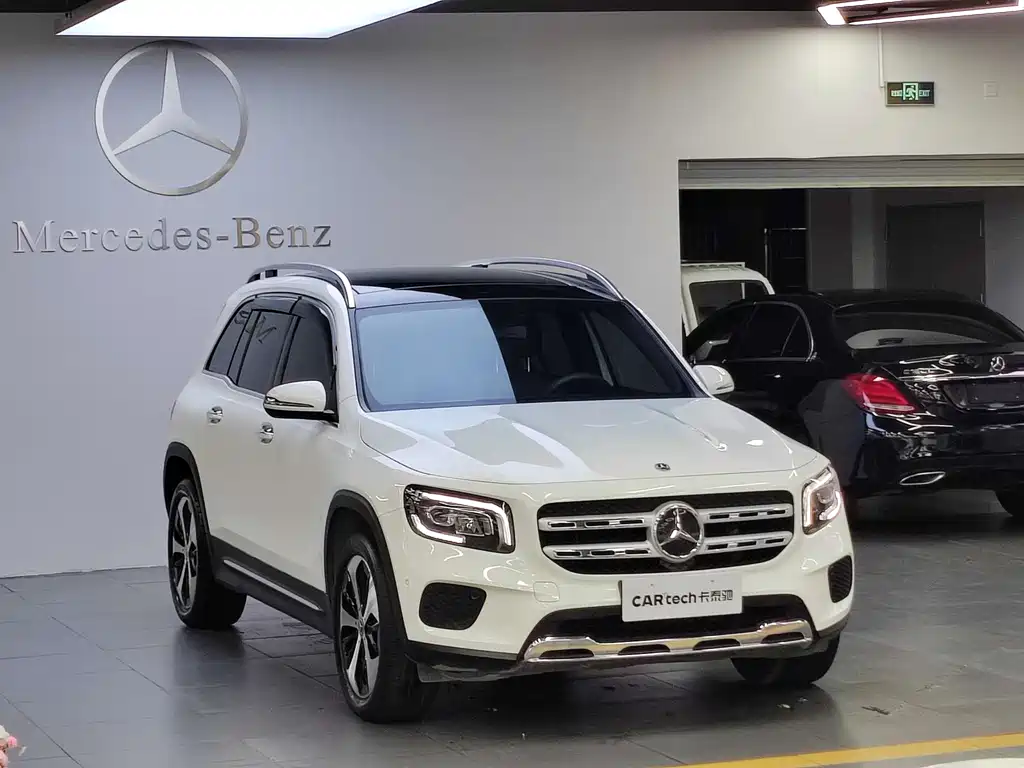 Mercedes-Benz GLB 2021