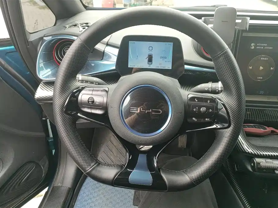 BYD Dolphin 2022 — фото 15