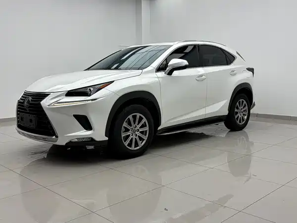 Lexus NX 2021