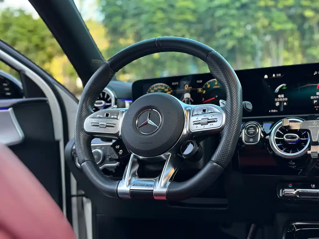 Mercedes-Benz A-Class AMG 2021 — фото 17