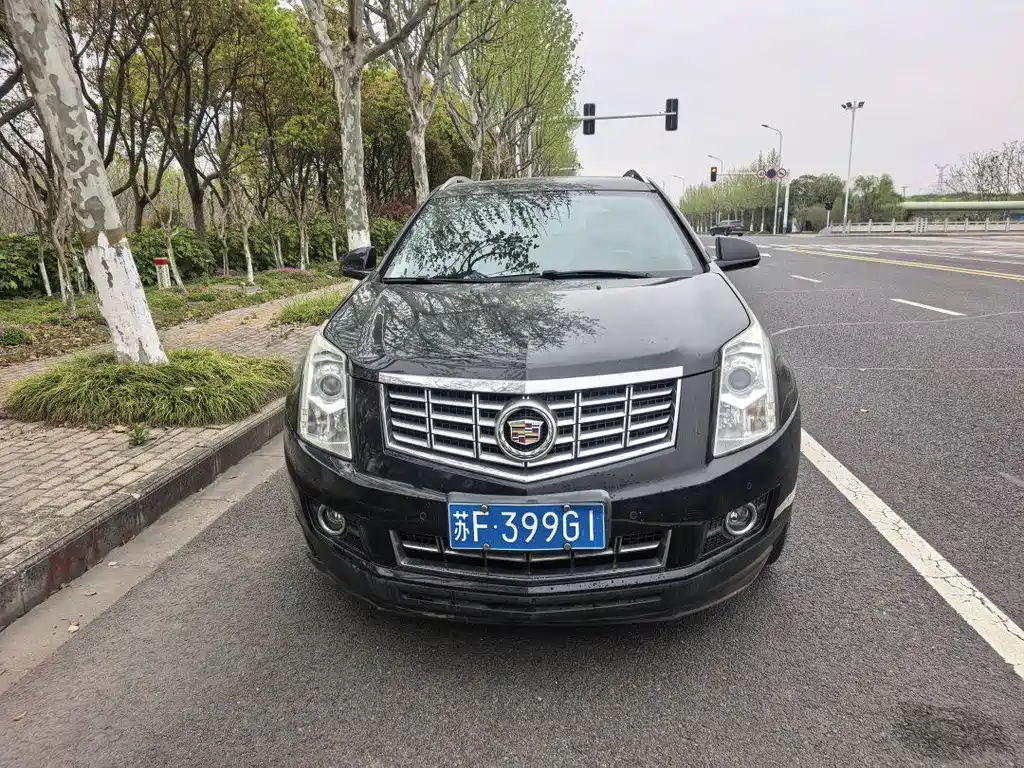 Cadillac SRX 2016 — фото 2
