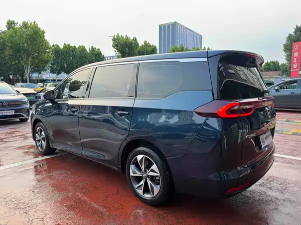 GAC Trumpchi M6 2023