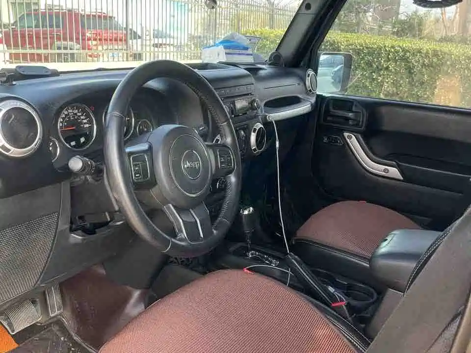 Jeep Wrangler 2013 — фото 3