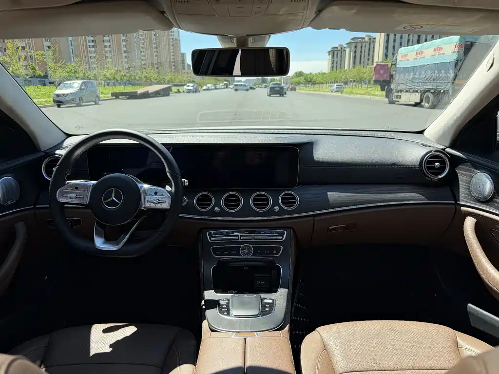 Mercedes-Benz E-Class 2020 — фото 6