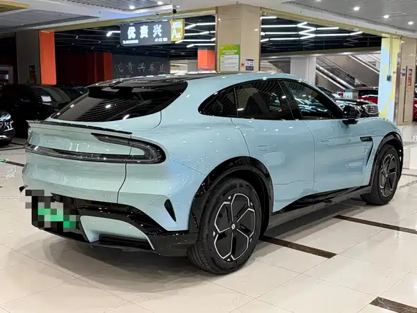 Xiaomi YU7 2025