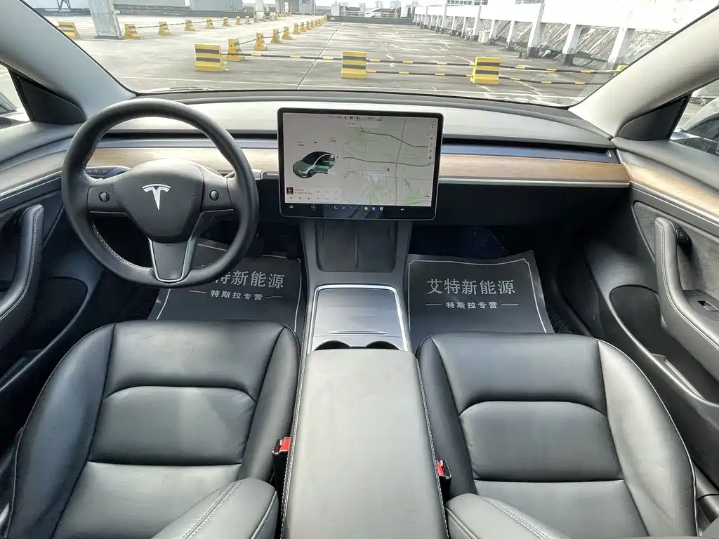 Tesla Model 3 2021 — фото 15