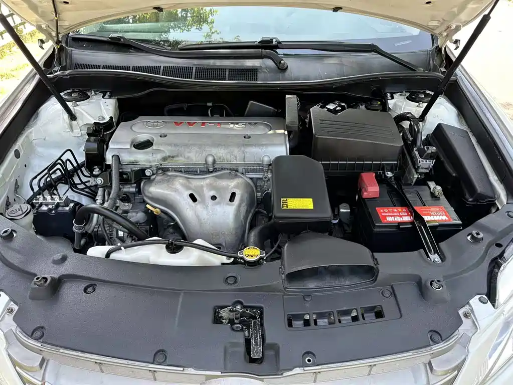 Toyota Camry 2014 — фото 18