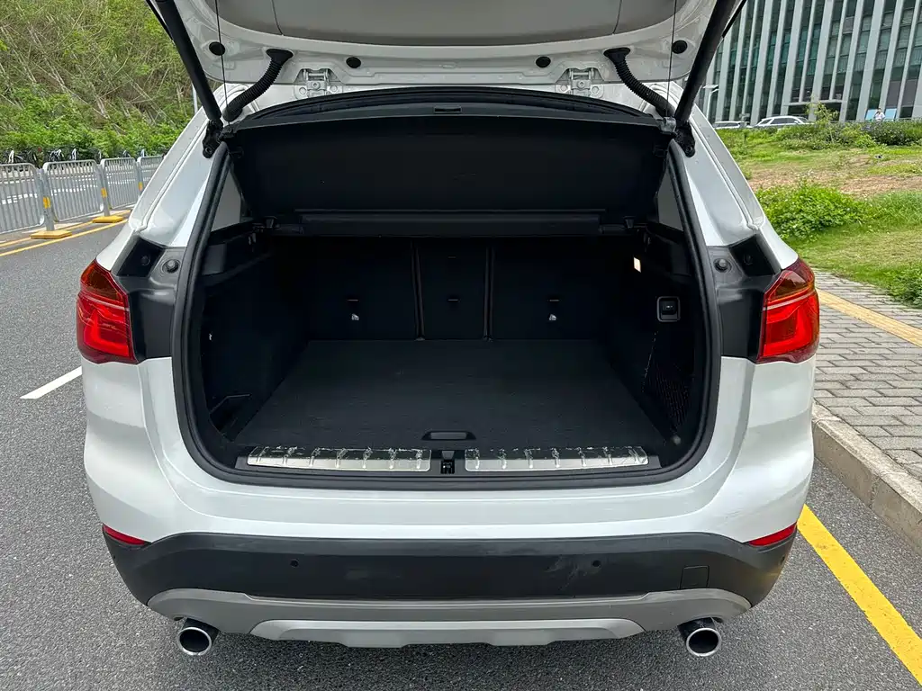 BMW X1 2018 — фото 15
