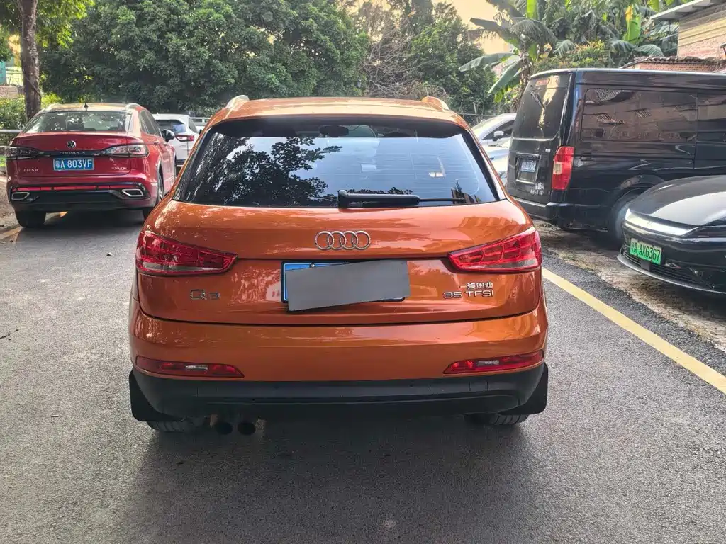 Audi Q3 2016 — фото 12